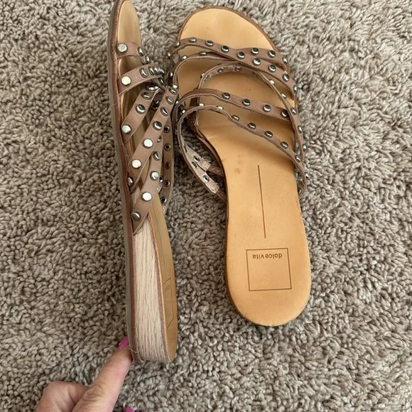 Dolce Vita Tan Studded Women's Sandals size 8.5 - Picture 4 of 7